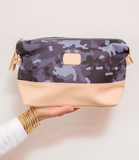 DAKOTA CAMO TOILETRY BAG