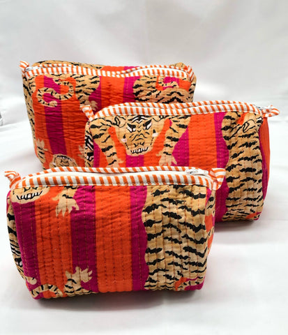 3/MAKEUP BAG ORANGE