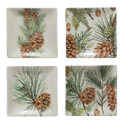 PLATE WITH PINECONES